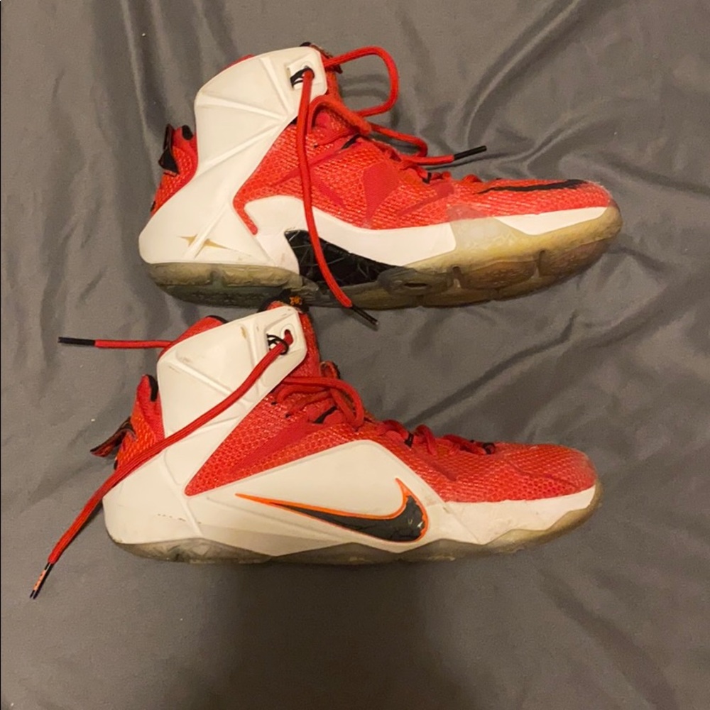 Nike Lebron James